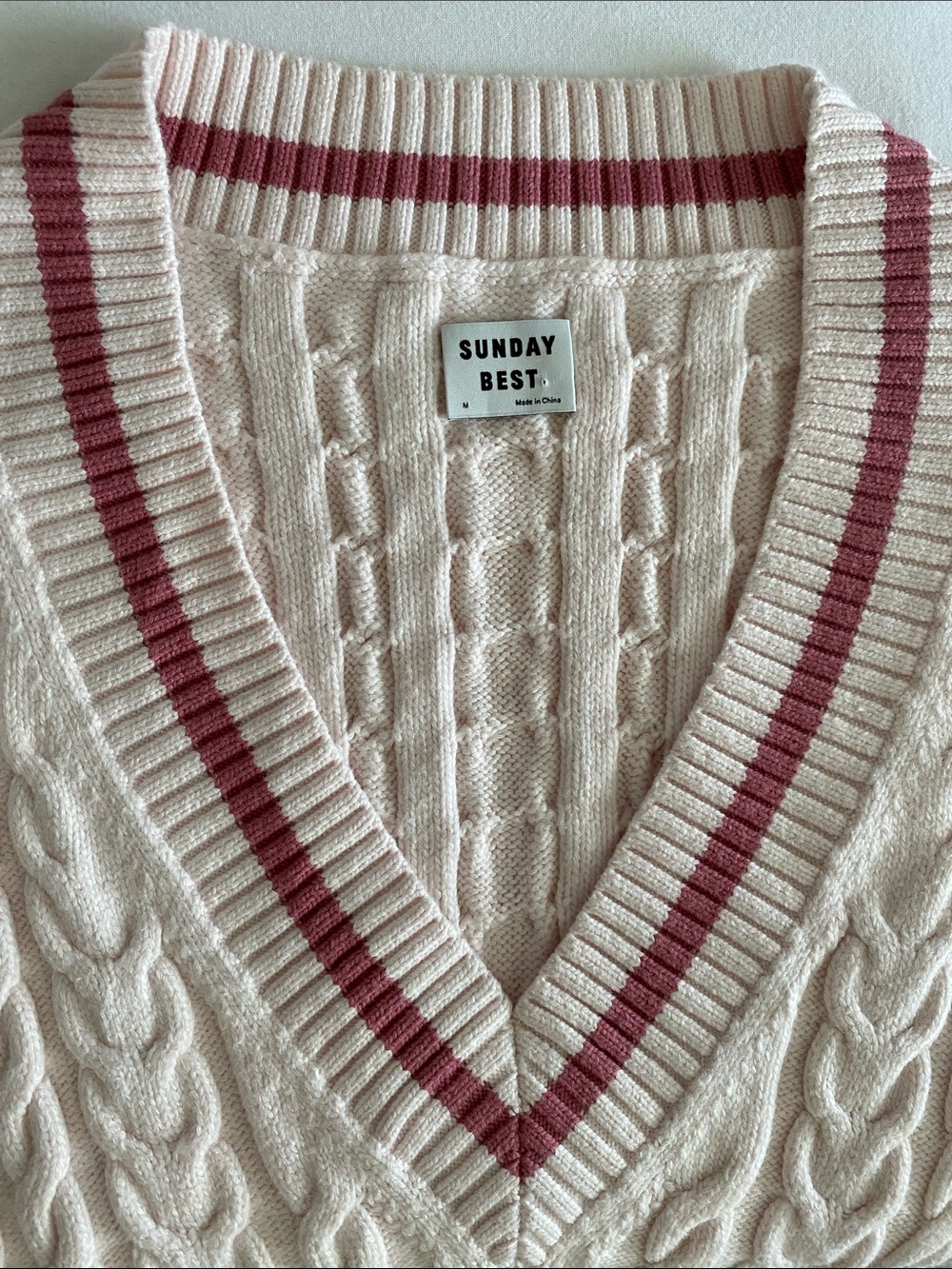 Aritzia Sunday Best Winston Cable-Knit V-Neck Vest Blush Pink Size Med Oversize - Picture 5 of 15